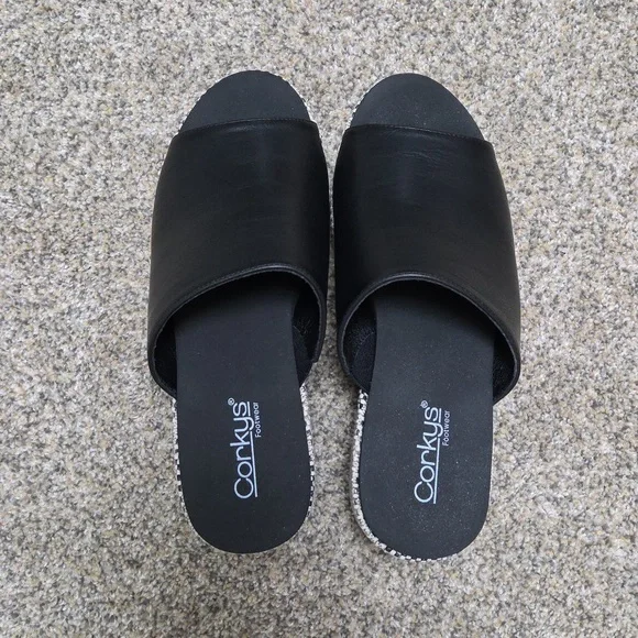 Corkys Wedge, Size 9 - Picture 8 of 11